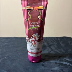Bath & Body Works Twisted Peppermint Body Cream - Red & Pink Packaging
